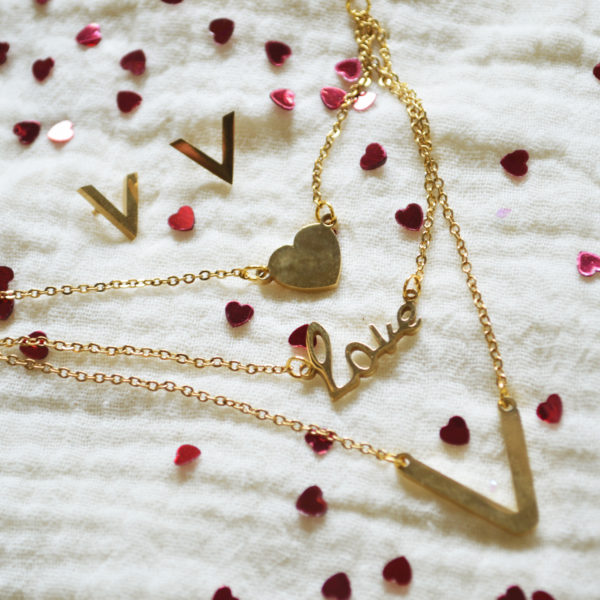 Juego de Collar y Aretes - Love Corazón