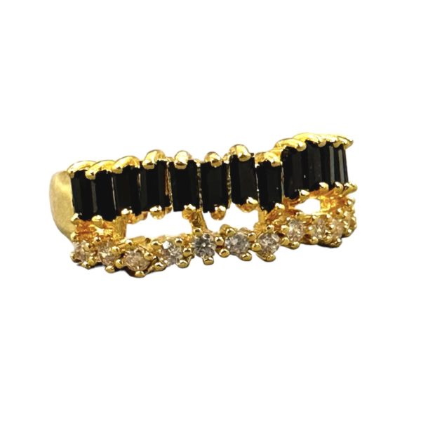 Anillo Cristales Negros y zirconias ✨