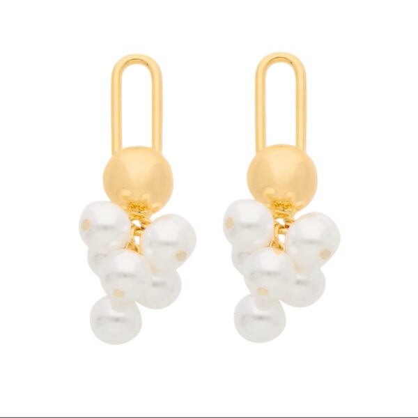 Arete colgante racimo perlas